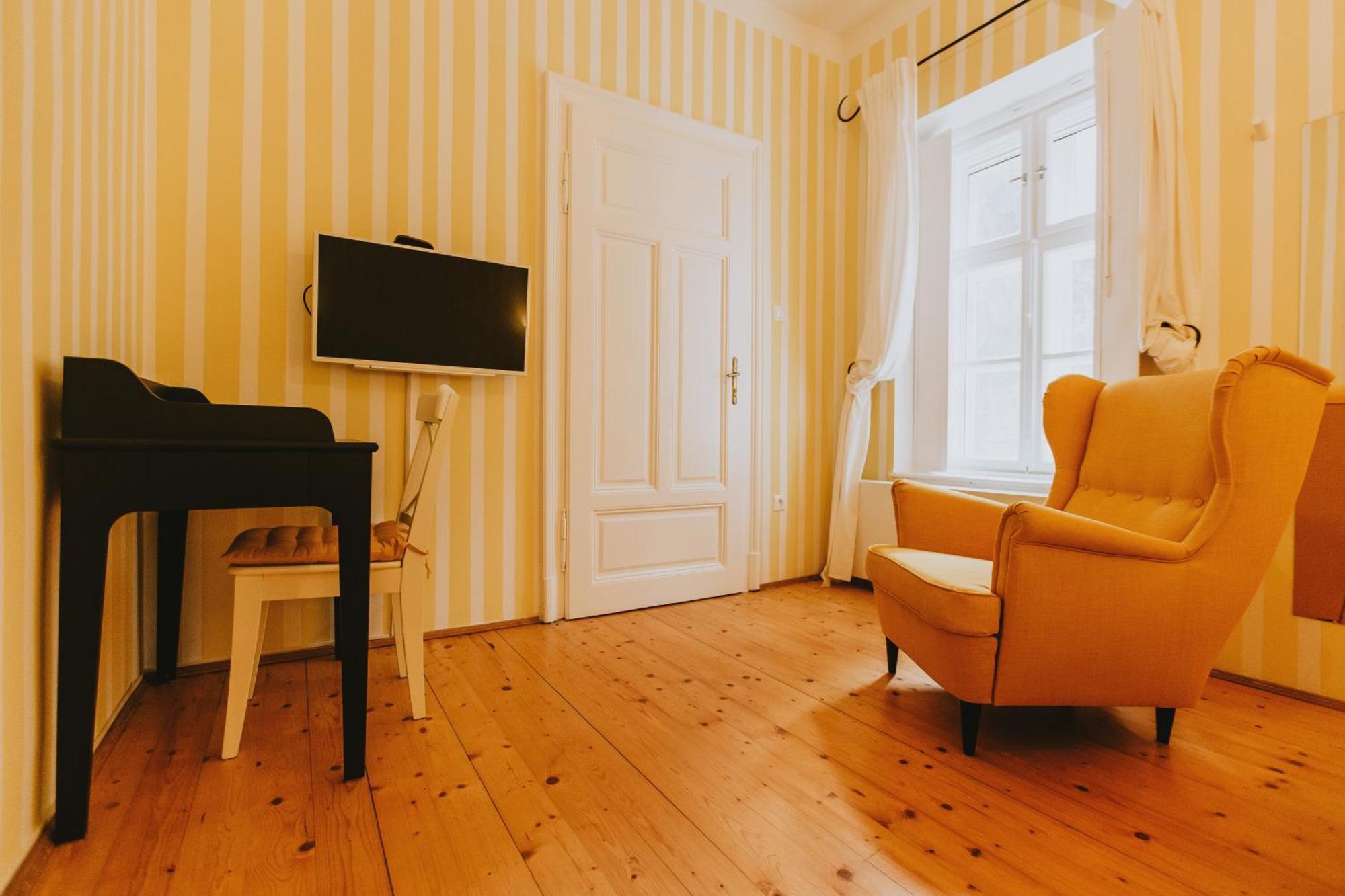 Villa Mimi Шопрон Экстерьер фото